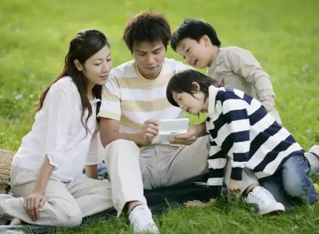 磨炼毅力的砥石掠夺体会等於抽掉了家长教育中最具生命力的筋骨